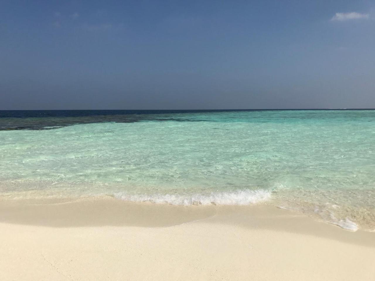 String Wave Maldives Hotel Gulhi Kültér fotó